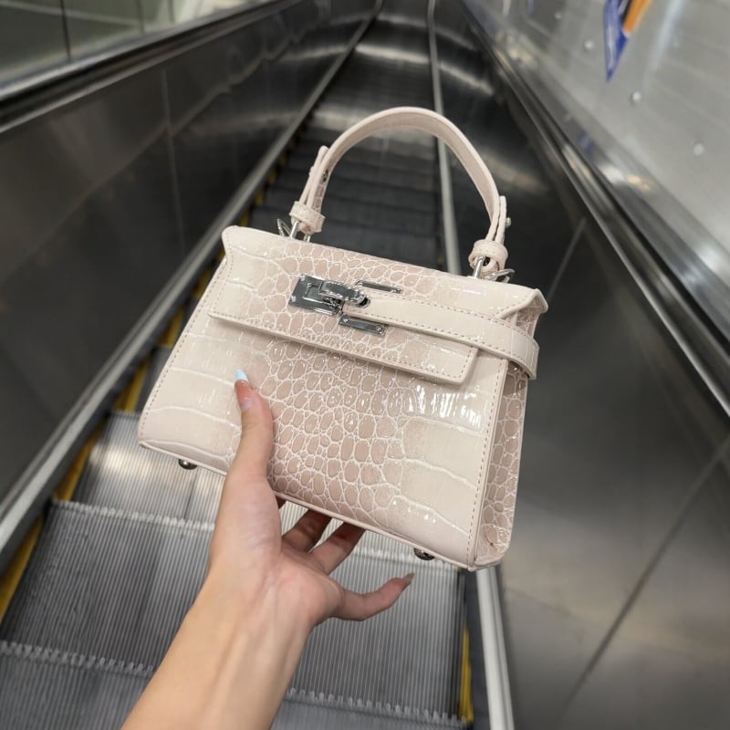 Geantă Kelly pentru femei, textură de crocodil, model 2026, lux ușor, potrivită pentru umăr sau crossbody