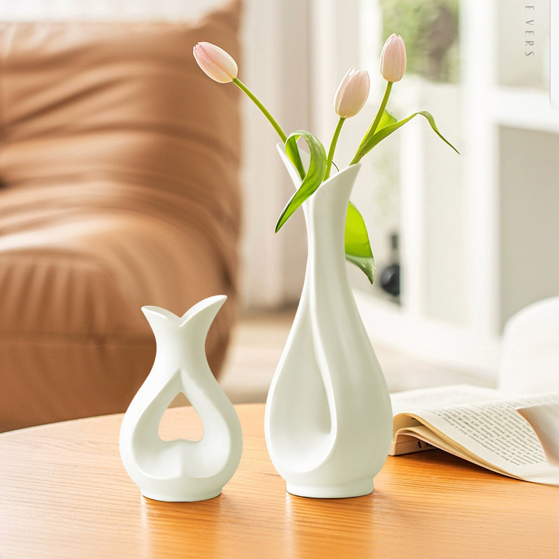 Vază din plastic rezistentă la rupere, decor modern minimalist pentru casă; potrivită pentru aranjamente cu flori uscate în living și la masa de dining.