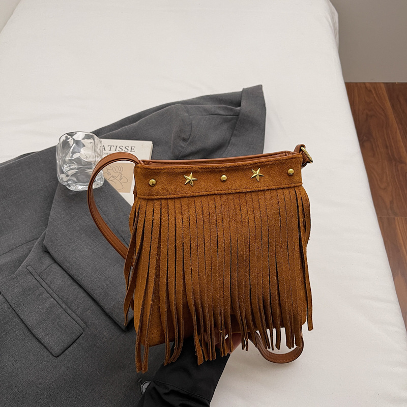 Geantă mică pătrată în stil franțuzesc retro, cu ciucuri din velur pentru femei, crossbody, toamnă 2025.