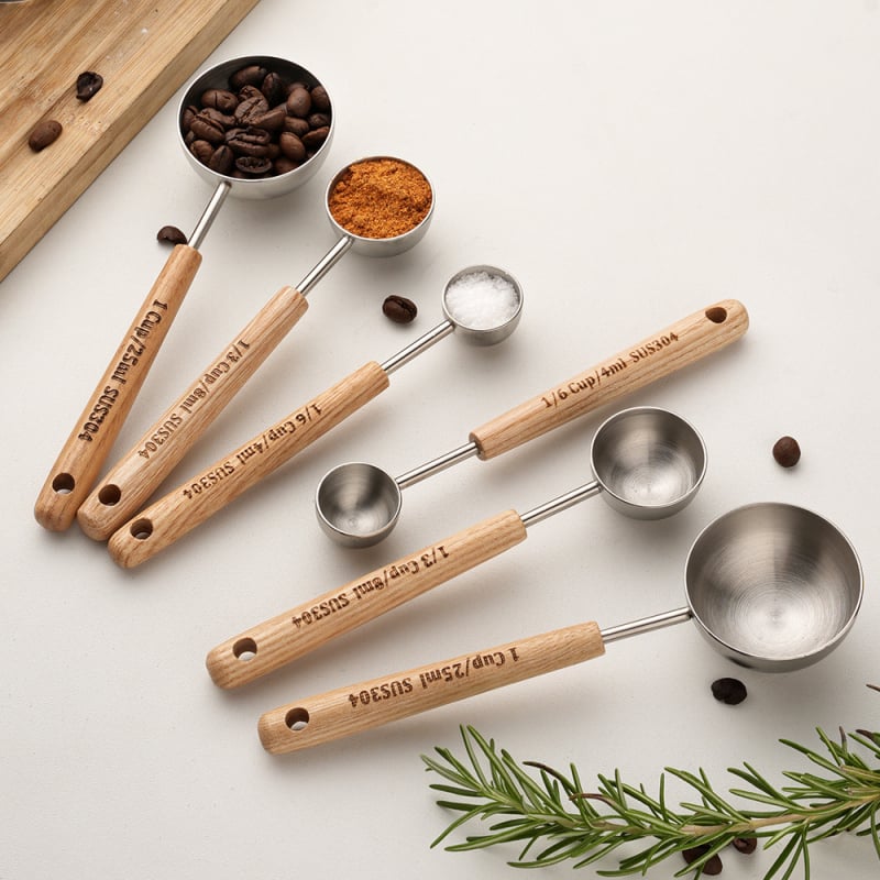 Lingură de măsurare a boabelor de cafea din oțel inoxidabil 304, mâner din lemn, realizată manual
