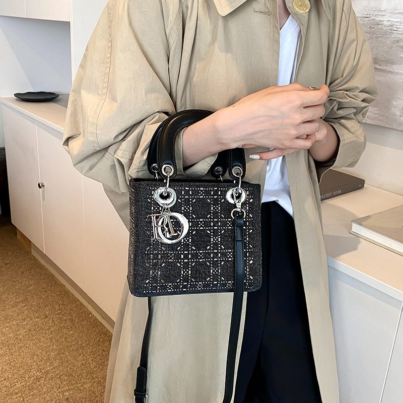 Geantă de umăr din denim pentru femei, cu paiete și cristale, inspirată de Lady Dior, quilted, pentru uz zilnic