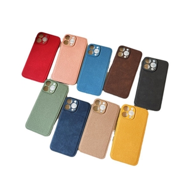 Husa minimalistă, într-o culoare solidă, mată, pentru iPhone 15 Pro, cu textură crater