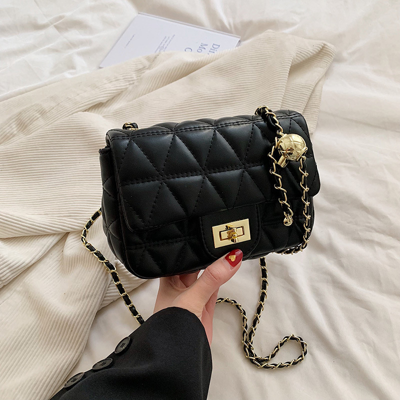 Geantă crossbody din PU cu model quiltat, mică, pătrată, curea din lanț, toamnă/iarnă 2025