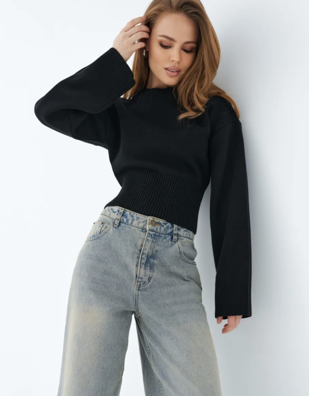 Pulover scurt tricotat pentru femei, culoare solidă, guler rotund, mâneci lungi, croială la talie, tricot mediu, stil elegant pentru navetă, toamna 2026