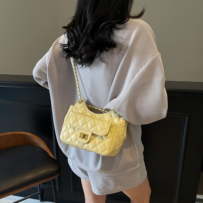 Geantă pentru femei cu lanț texturat în model diamant, PU, 2026 noul sezon, geantă mică pătrată versatilă pentru umăr sau crossbody