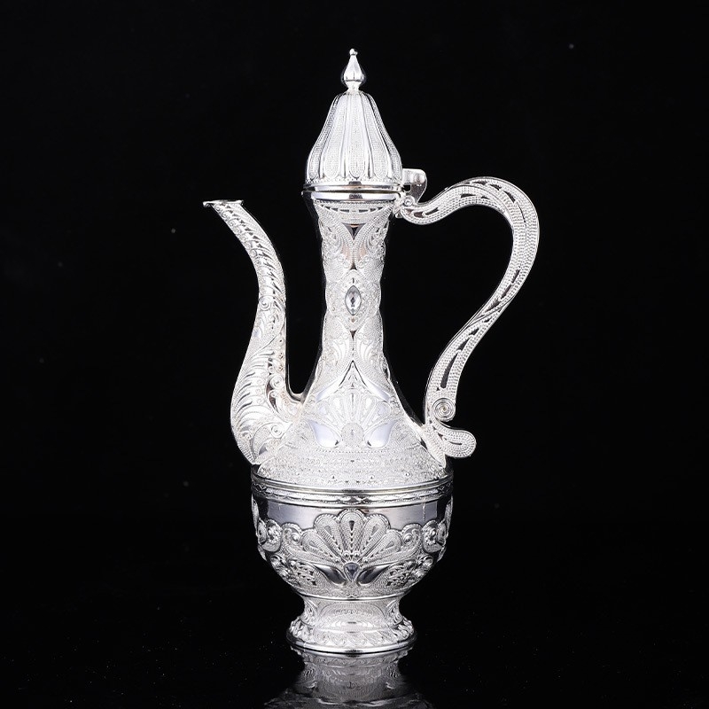 Set de vin în stil european, vintage, 8 piese cu sticla de vin, șase pahare și tavă, decor pentru casă