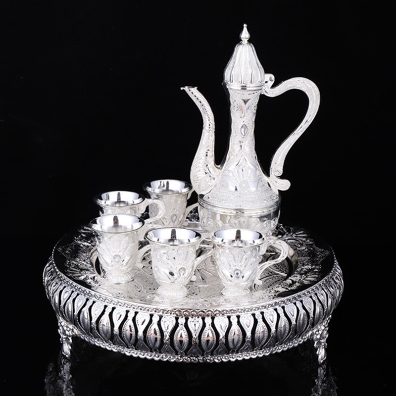 Set de vin în stil european, vintage, 8 piese cu sticla de vin, șase pahare și tavă, decor pentru casă