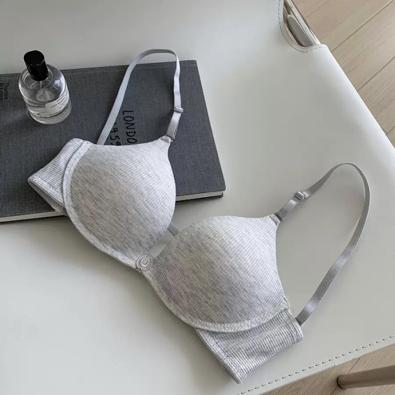 Sutien cu închidere frontală, push-up, fără sârmă, confortabil, pentru sâni mici