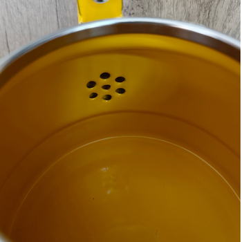Ceainic emailat cu mâner din lemn pentru plite cu inducție