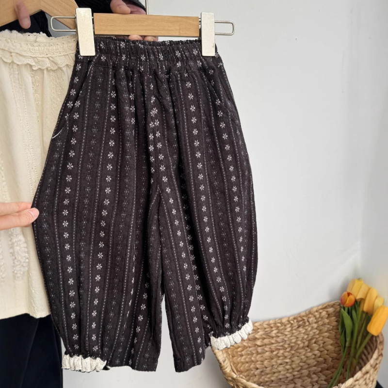 2026 toamnă devreme pantaloni pentru fete cu croială largă, stil coreean, dantelă albă, pantaloni din bumbac cu protecție împotriva țânțarilor
