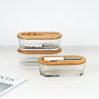 Cutie din sticlă pentru unt, cu cuțit din ceramică, depozitare etanșă pentru unt și brânză, design minimalist.