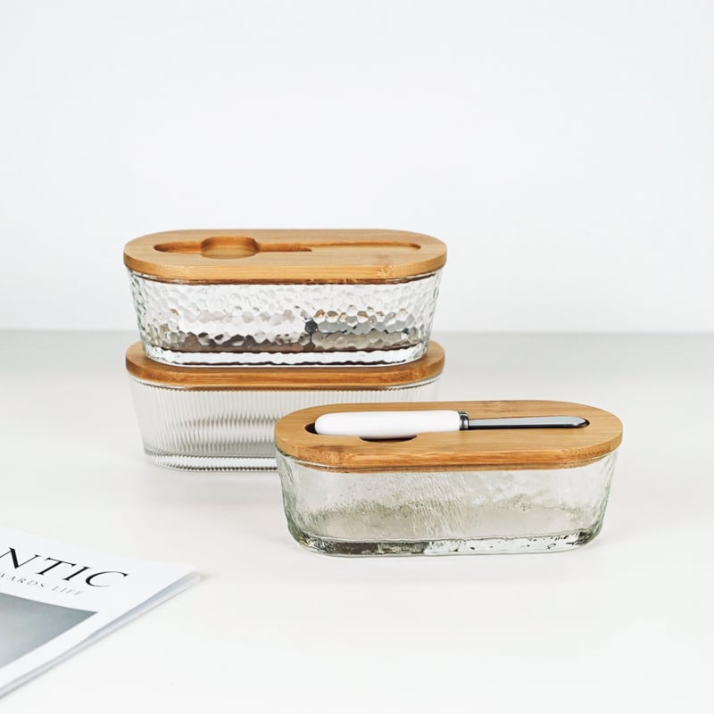 Cutie din sticlă pentru unt, cu cuțit din ceramică, depozitare etanșă pentru unt și brânză, design minimalist.