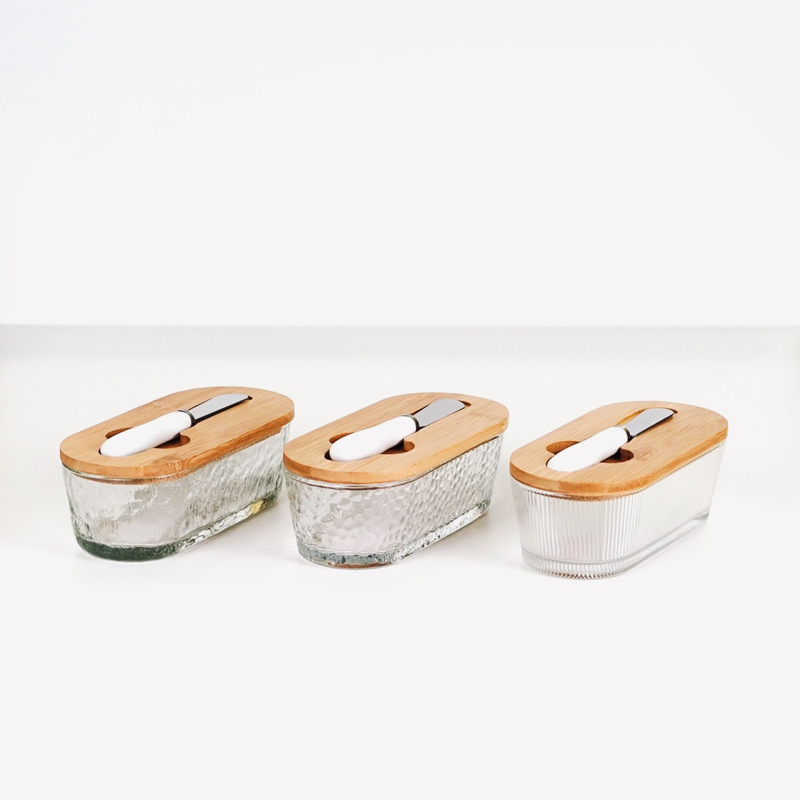 Cutie din sticlă pentru unt, cu cuțit din ceramică, depozitare etanșă pentru unt și brânză, design minimalist.