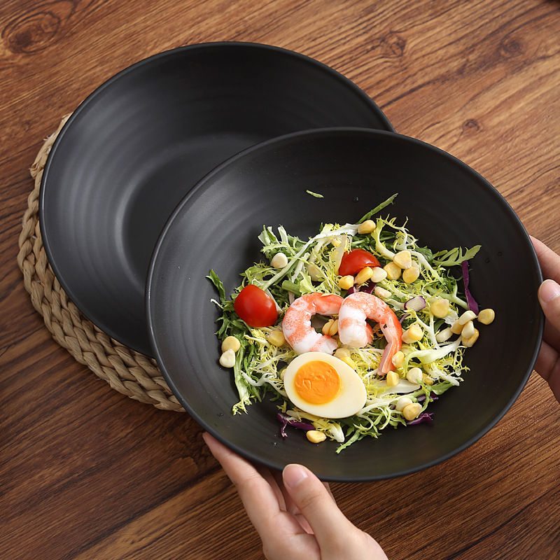 Farfurie neagră din plastic, minimalistă, cu nervuri, stil occidental, pentru uz casnic – farfurie cu formă de pălărie de paie, farfurie pentru legume, farfurie pentru supă, farfurie de cină, farfurie adâncă
