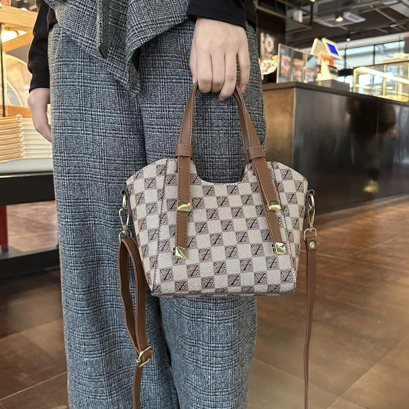 Geantă mică cu detaliu floral de mătase, geantă pentru mamă pentru uz zilnic, tote cu curea de umăr sau crossbody, formă aripă, căptușeală PVC, buzunar intern