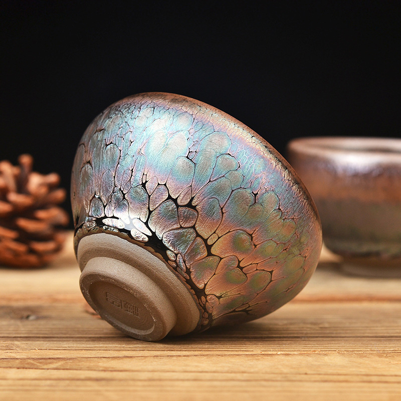 Ceșcuță de ceai Jianyang Jianzhan, ceramică cu glazură oil-drop mov-auriu, design Magnolia, cană individuală