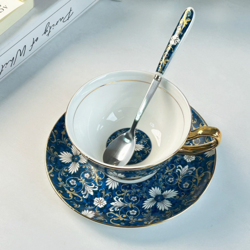Set european bone china cu cană de cafea și farfurie, porțelan elegant pentru ceai de după-amiază acasă
