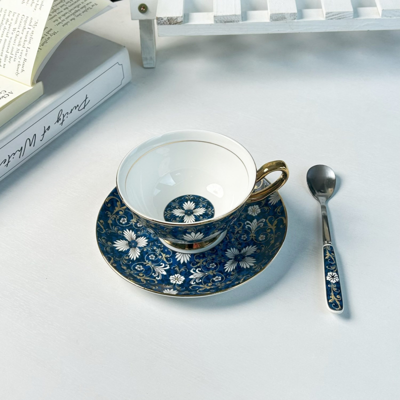 Set european bone china cu cană de cafea și farfurie, porțelan elegant pentru ceai de după-amiază acasă