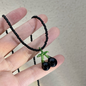 fever Pandantiv cu cireș, mărgele negre, lanț clavicular, design de nișă, colier de vară pentru femei