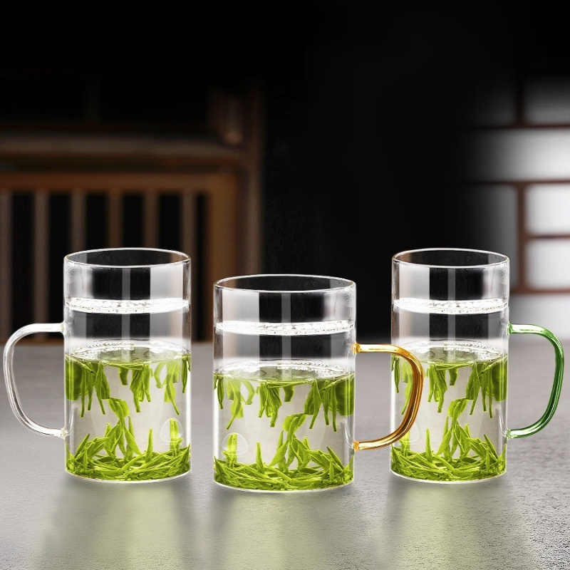 Pahar de ceai din sticlă borosilicată, în formă de semilună, cu filtru de infuzie și mâner colorat