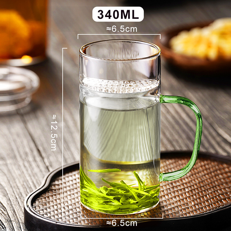 Pahar de ceai din sticlă borosilicată, în formă de semilună, cu filtru de infuzie și mâner colorat