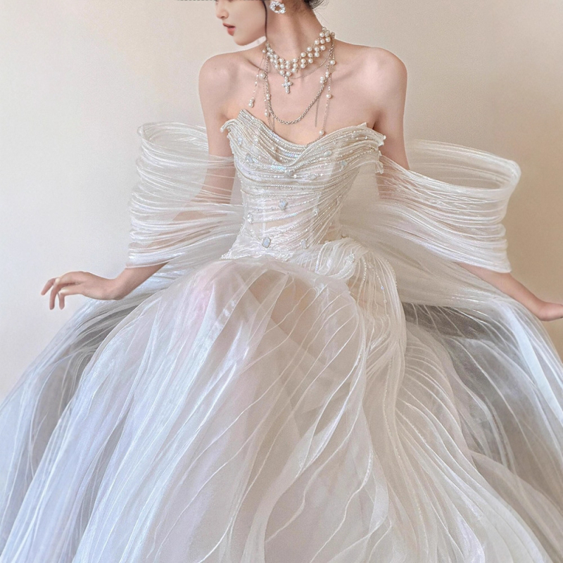 Rochie de seară din voal fluid, decolteu off-shoulder, siluetă sirenă, lux lejer, lungă, croitură la comandă