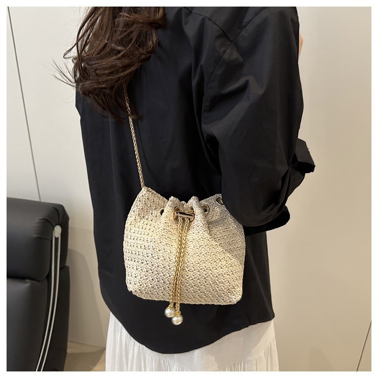 Geantă bucket în stil coreean, simplă, culoare solidă, textură elegantă, crossbody împletită pentru femei, modă 2026