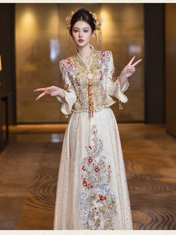 Rochie de mireasă culoare șampanie, stil Xiuhe, model nou 2026, nuanță deschisă, croială slim, pentru toastul nunții