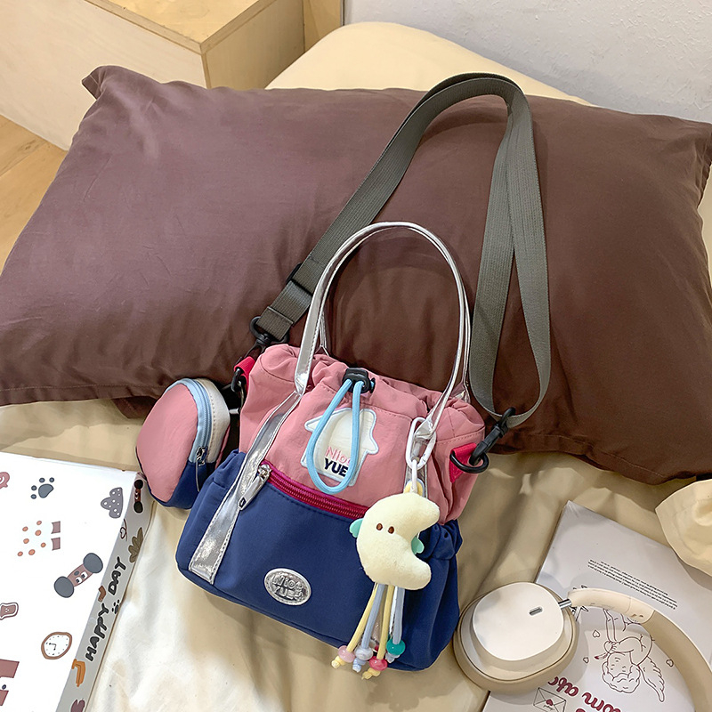 Geantă crossbody pentru femei, stil coreean 2025, bucket color-block, capacitate mare, pentru studente