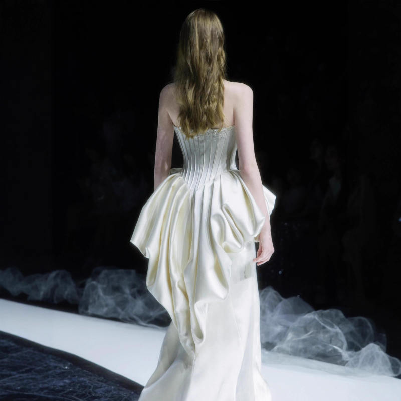 Rochie de seară lungă, croială cu coadă de pește, stil franțuzesc, lux lejer, vara 2026