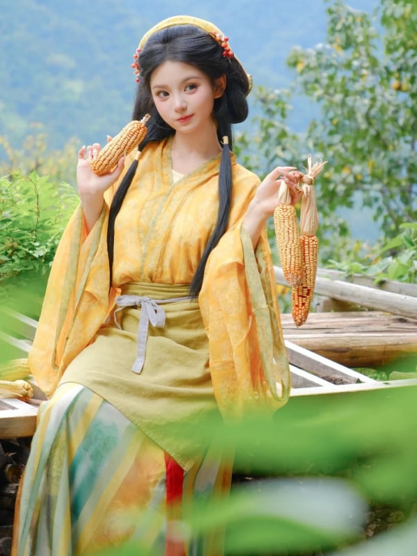 Hanfu galben cu stil pastoral, costum tradițional antic pentru femei, rochie de spectacol de toamnă.