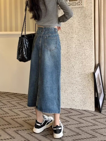 Fustă din denim retro cu slit, croială în A, midi, talie înaltă, pentru siluete mici, siluetă avantajoasă, toamnă 2025