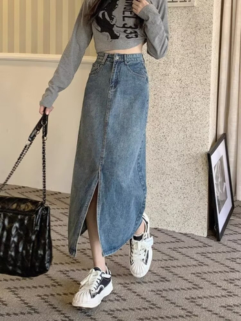 Fustă din denim retro cu slit, croială în A, midi, talie înaltă, pentru siluete mici, siluetă avantajoasă, toamnă 2025