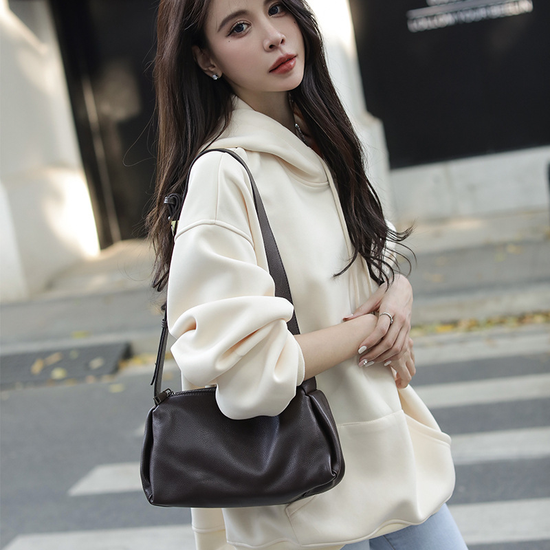 Cute Lucky Bag geantă de umăr pentru femei, piele de vită de primă clasă, minimalistă, mică, formă de pernă, stil european-american