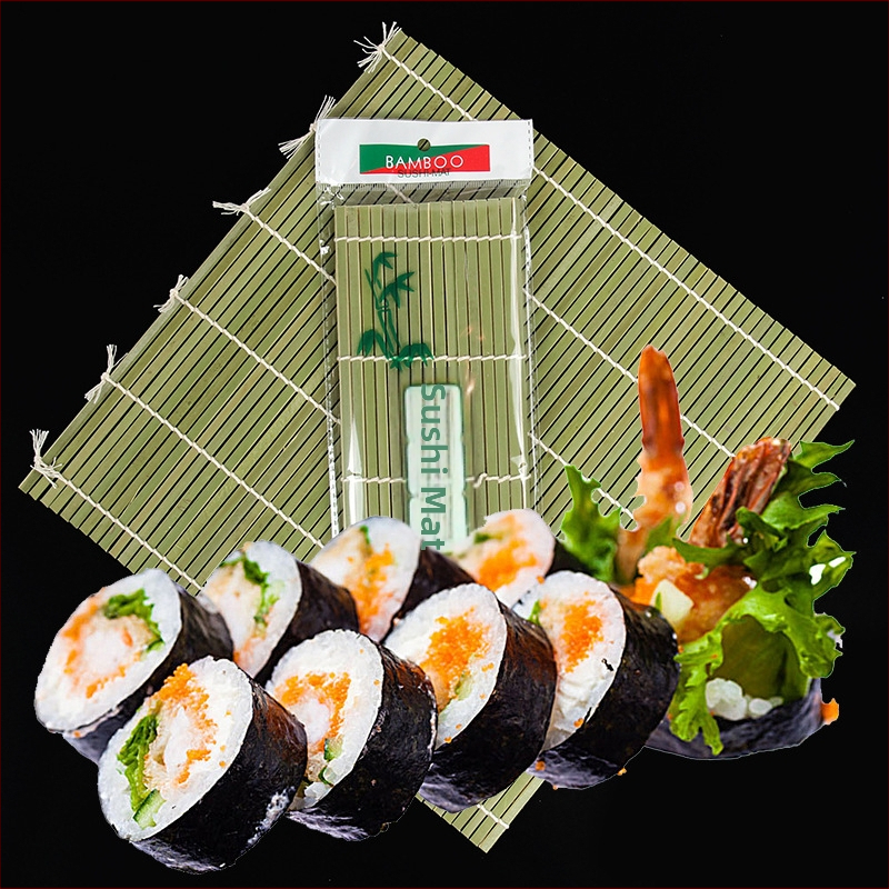 Bambusová podložka na rolovanie sushi, japonský nástroj na sushi obalený ryžou nori