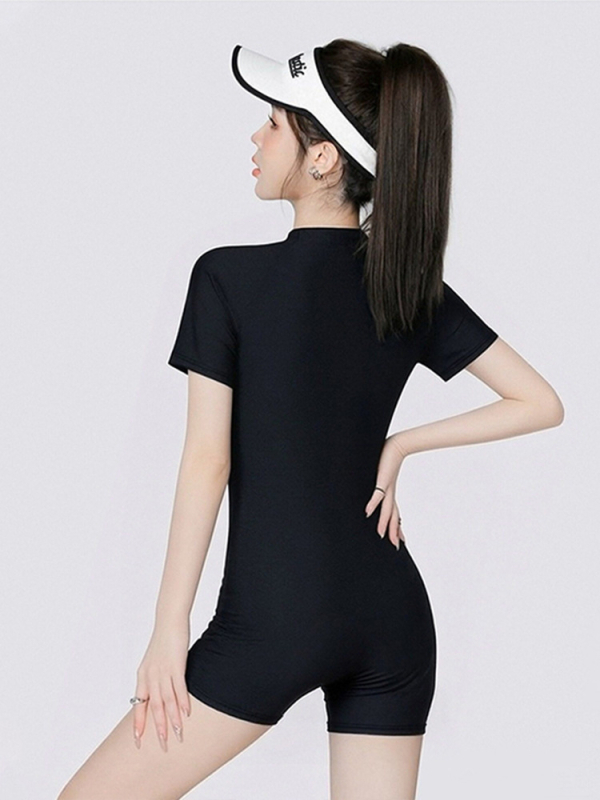 Costum de baie întreg pentru femei, model 2025, cu blocuri de culoare, uscare rapidă, protecție UV, modelare a siluetei, costum de baie sport