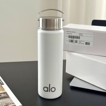 Alo 720 ml cană izolată din oțel inoxidabil, cu mâner portabil, pentru utilizare în aer liber