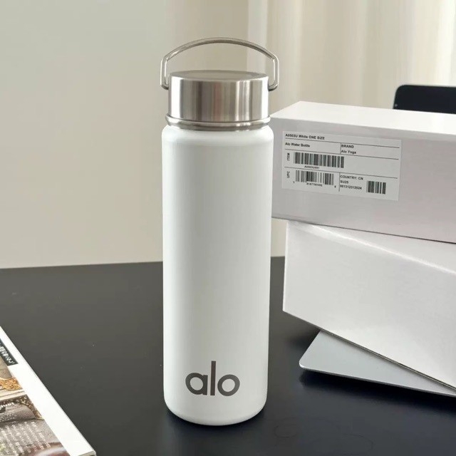 Alo 720 ml cană izolată din oțel inoxidabil, cu mâner portabil, pentru utilizare în aer liber