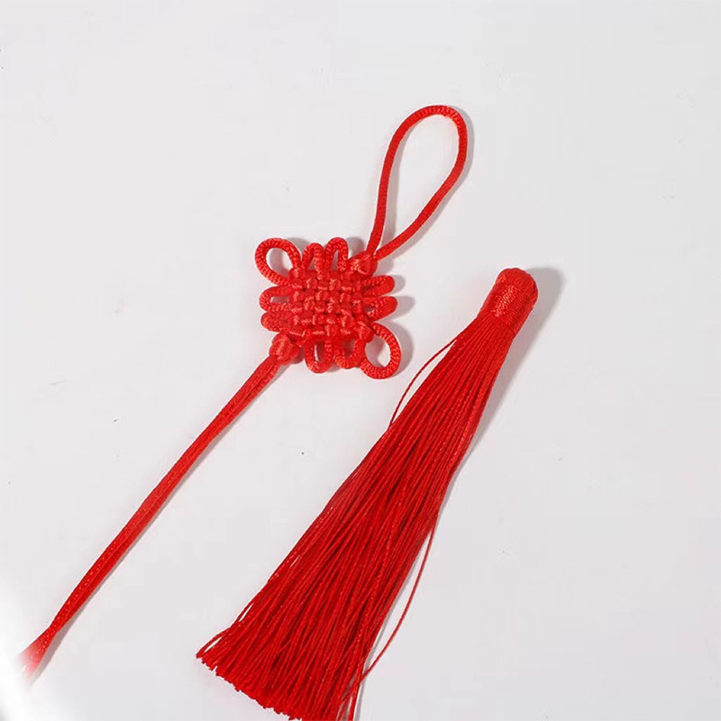 Set de 6 pandante mici din nod chinezesc cu ciucuri, pentru decor de Anul Nou, țesute manual pentru decorul casei