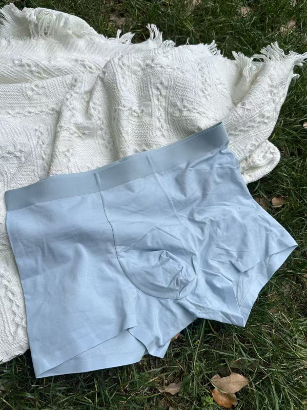 50 de perechi de boxeri pentru bărbați, talie medie, din Lenzing Modal, confortabili și respirabili, de culoare solidă.