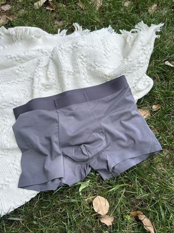 50 de perechi de boxeri pentru bărbați, talie medie, din Lenzing Modal, confortabili și respirabili, de culoare solidă.