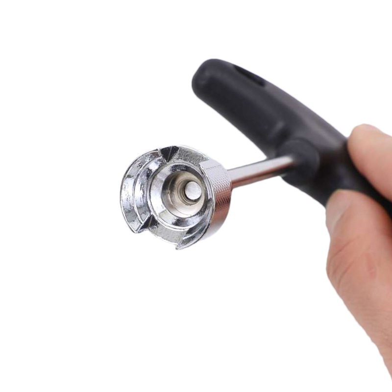 Unealtă de demontare a arcurilor pentru frânele cu tambur ale mașinii și compresor
