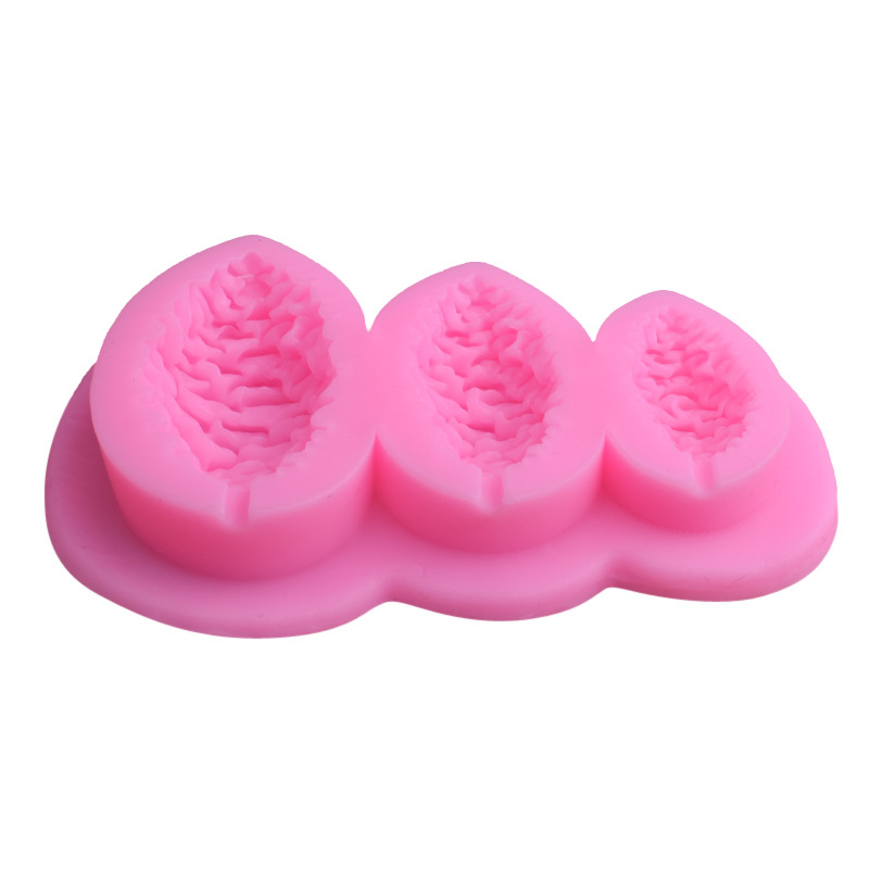 Formă din silicon în două forme: con de pin și semințe de pin pentru fondant, decorarea prăjiturilor și ciocolată
