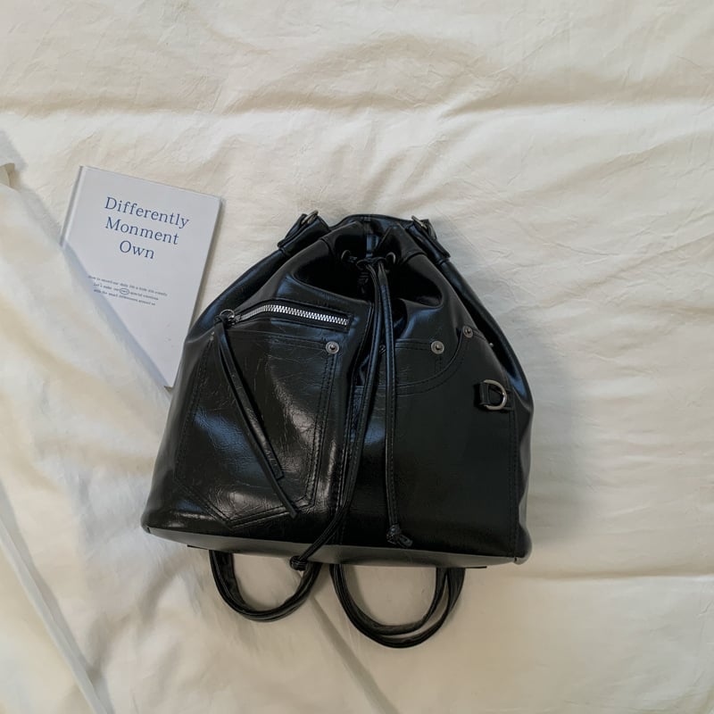 Rucsac de damă cu șnur, 2026, trei în unu, geantă în stil motocicletă cu ținte metalice, pentru umăr sau crossbody