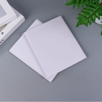 Panouri PVC pentru perete și tavan cu design grilă și conector