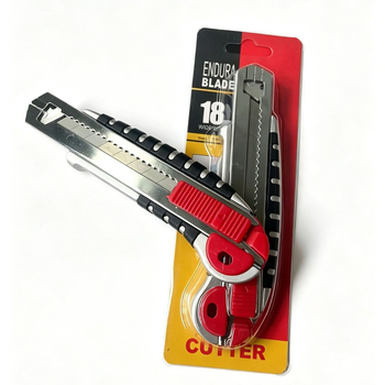 Set de cinci cuțite utilitare grele, cu tăietor pentru tapet îngroșat, lame de 18 mm, unelte manuale durabile în ambalaj.