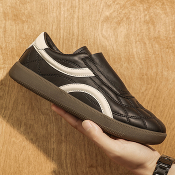 Pantofi casual unisex de vară 2025, loaferi slip-on cu partea superioară din PU și talpă din cauciuc