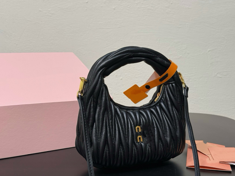 Geantă plisată în stil nor, versatilă pentru femei, poșetă de umăr și crossbody, lux lejer pentru zi cu zi, formă semilună
