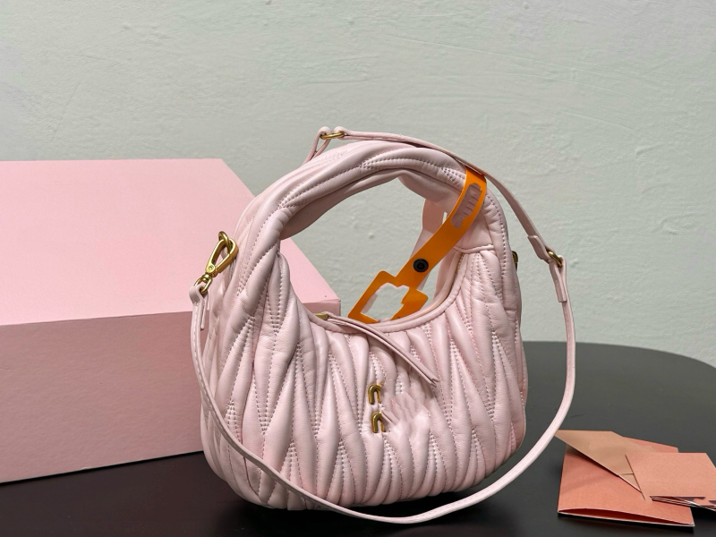Geantă plisată în stil nor, versatilă pentru femei, poșetă de umăr și crossbody, lux lejer pentru zi cu zi, formă semilună