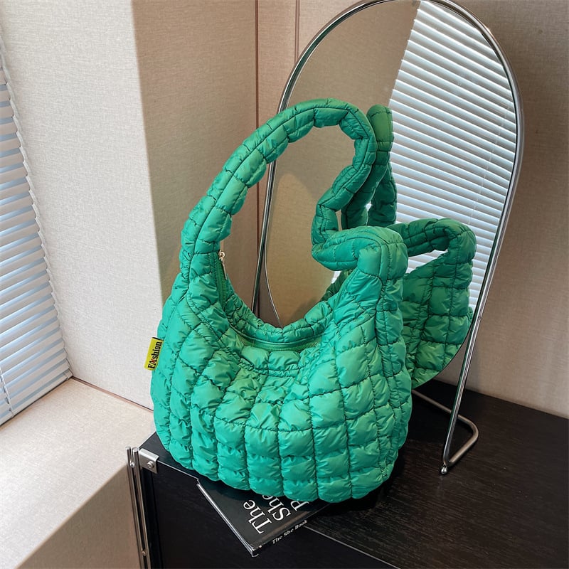 Geantă de mână pentru femei cu pliuri, design în formă de nor, din nylon, capacitate mare, broderie cu fir, versatilă: pentru umăr sau crossbody